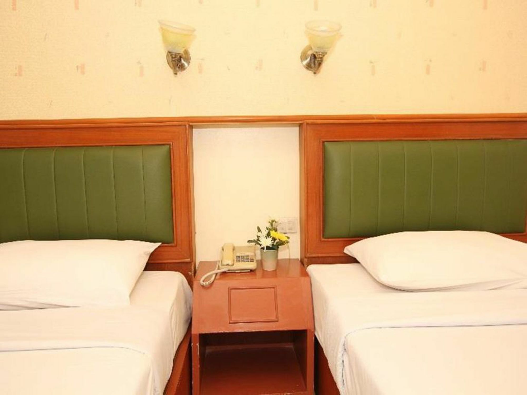 River Inn Канчанабури Екстериор снимка